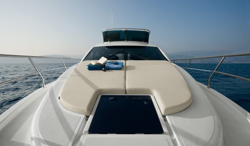 Azimut 38