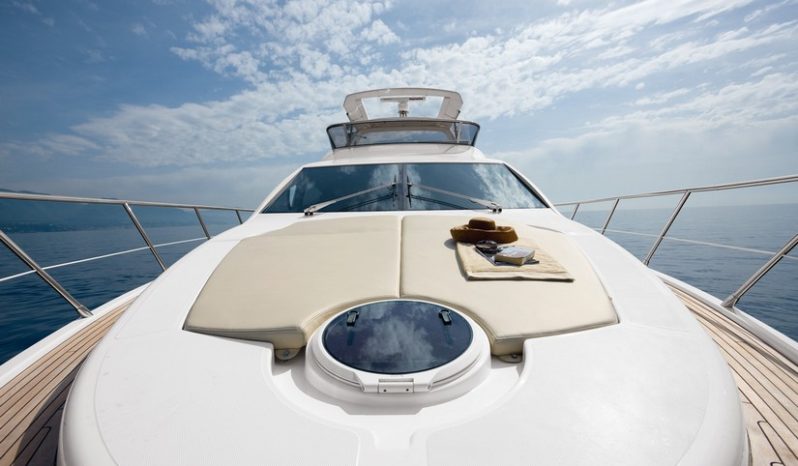 Azimut 53