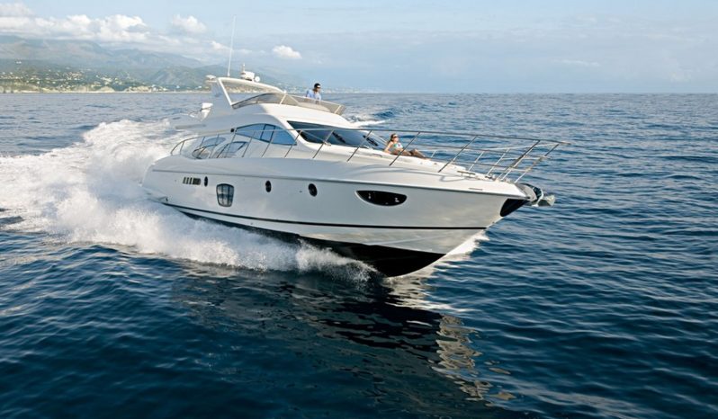 Azimut 62E