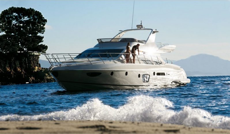 Azimut 62E