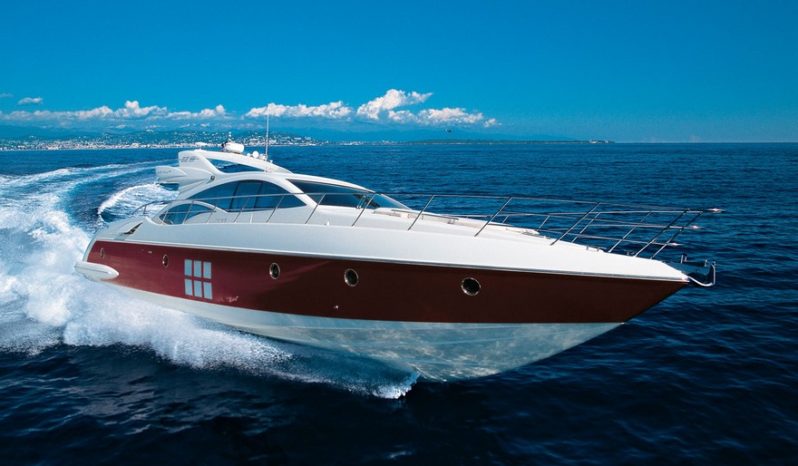 Azimut 68S