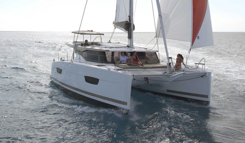 Lucia 40