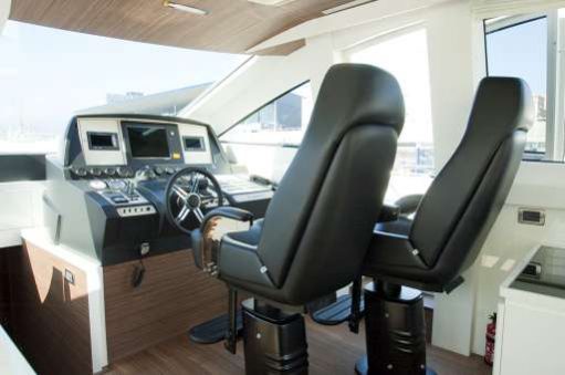 Queens Yachts 72