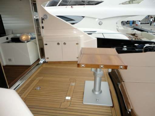 Queens Yachts 72