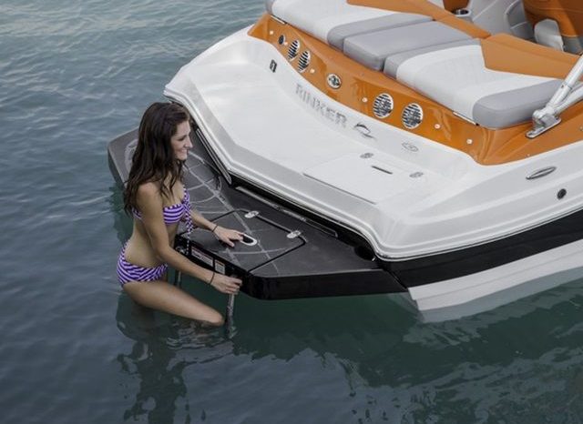 RINKER 220 MTX CC