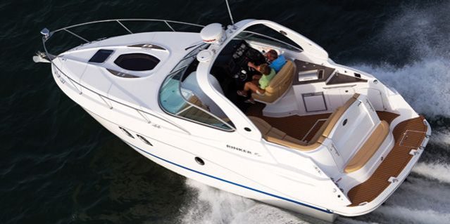 Rinker 310 Express Cruiser