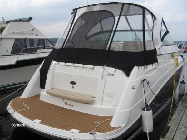 Rinker 340 Express Cruiser