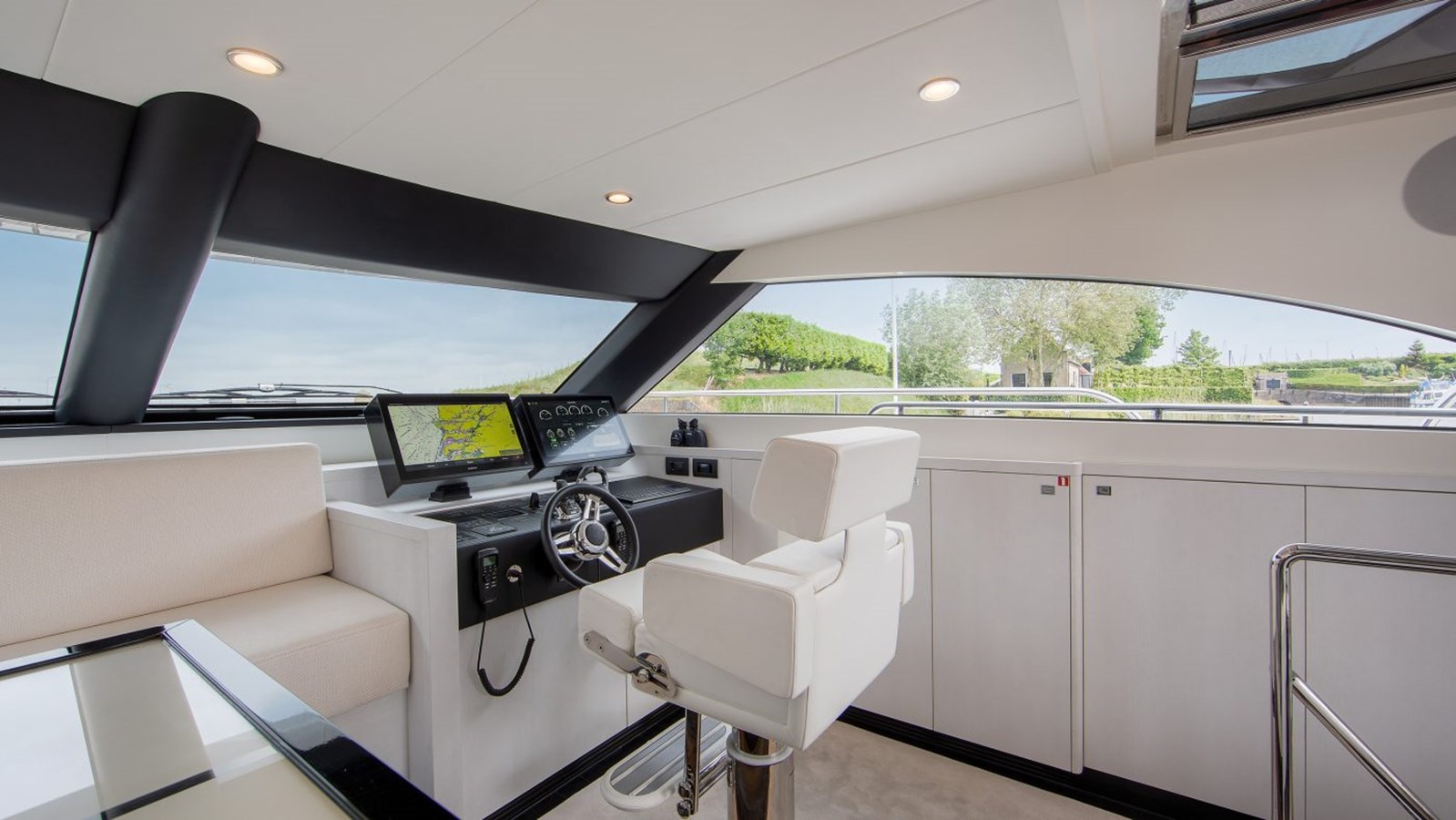 VAN DER VALK BEACHCLUB 600