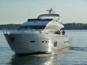 2010 PRINCESS 72