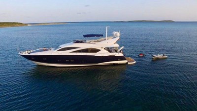 82 SUNSEEKER MANHATTAN 